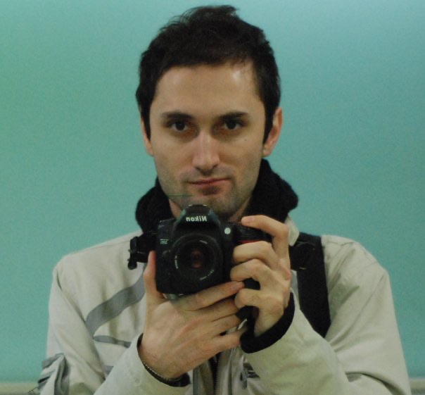 Selim Koç with a Nikon camera, Tokyo, 2006